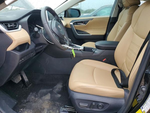 2025 TOYOTA RAV4 — DENT