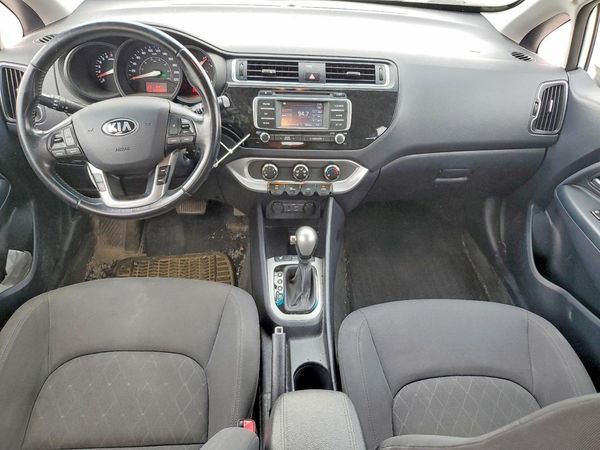 2017 KIA RIO 5-DOOR EX / SX