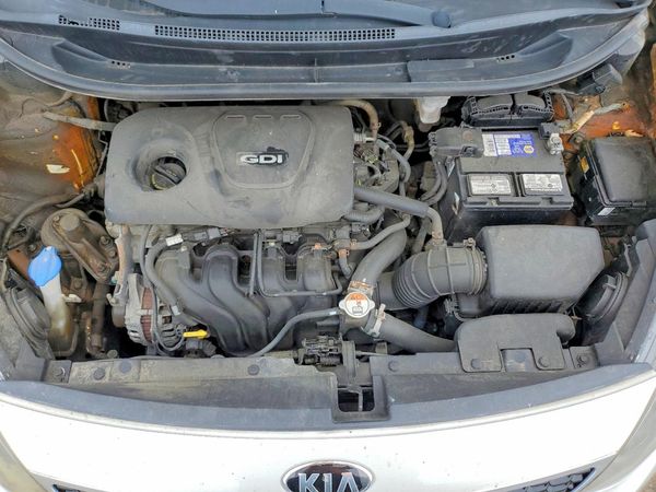 2017 KIA RIO 5-DOOR EX / SX