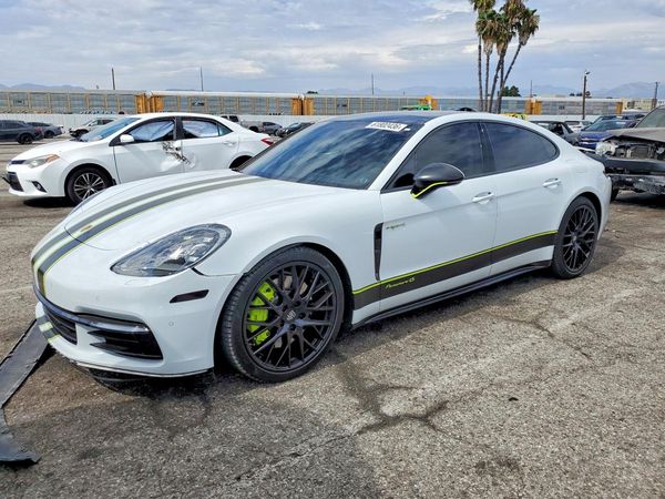 2019 PORSCHE PANAMERA