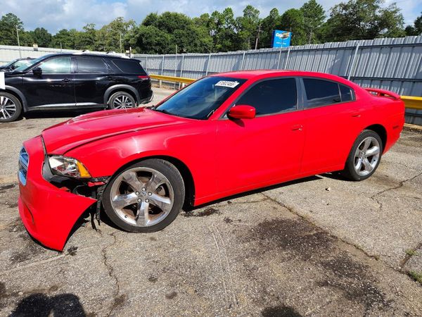 2014 DODGE CHARGER SE RWD