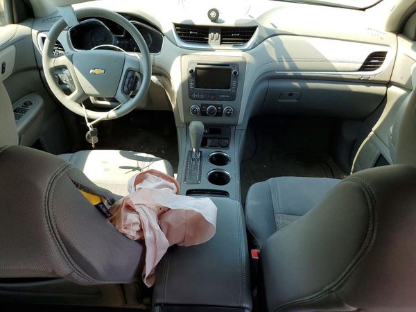 2015 CHEVROLET TRAVERSE LS