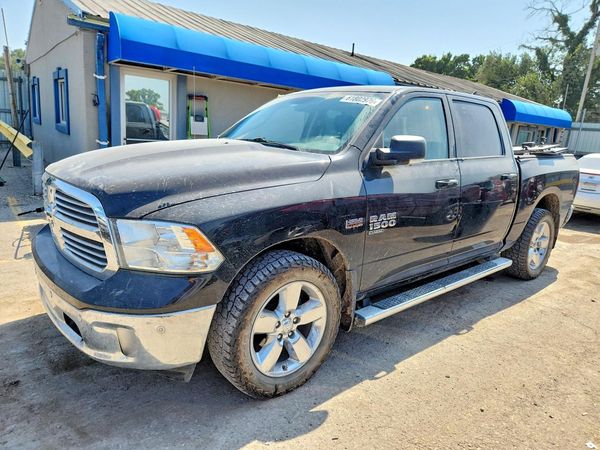 2019 RAM 1500 CLASSIC SLT