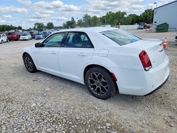 2016 CHRYSLER 300