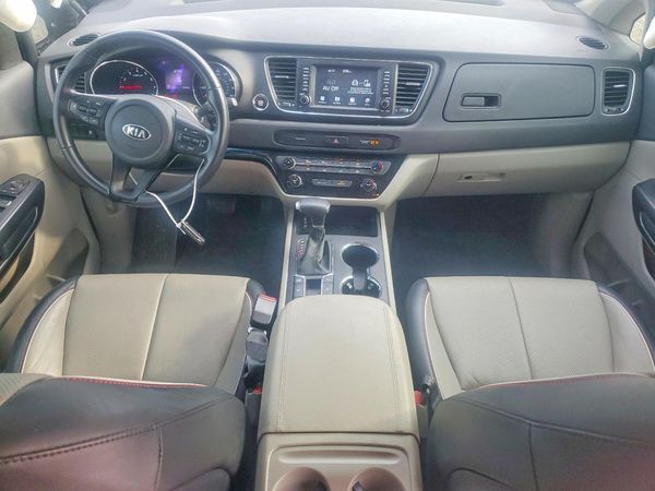 2020 KIA SEDONA