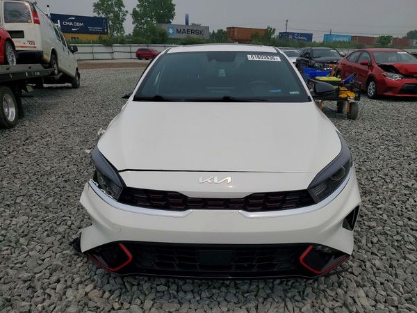 2022 KIA FORTE GT Line
