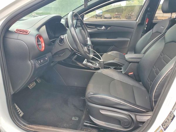 2022 KIA FORTE GT Line