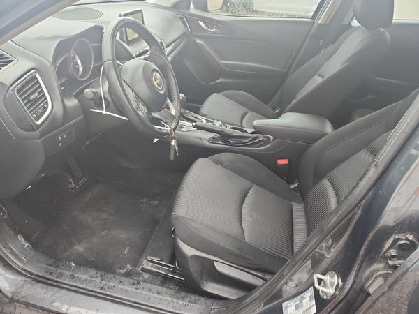 2015 MAZDA 3 Touring/GS