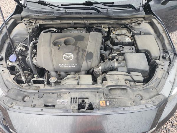 2015 MAZDA 3 Touring/GS