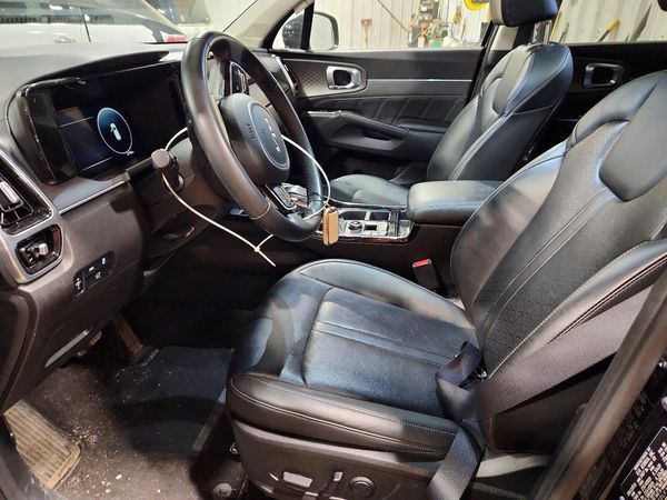 2023 KIA SORENTO