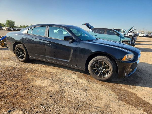 2014 DODGE CHARGER SE