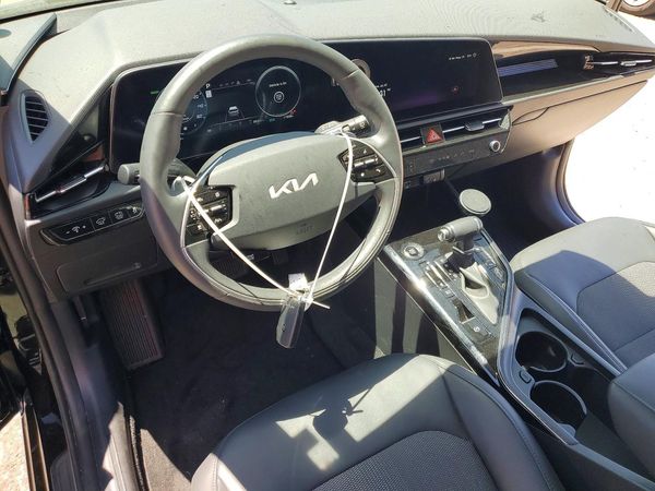 2025 KIA NIRO