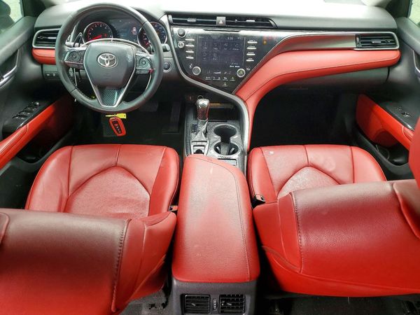 2019 TOYOTA CAMRY