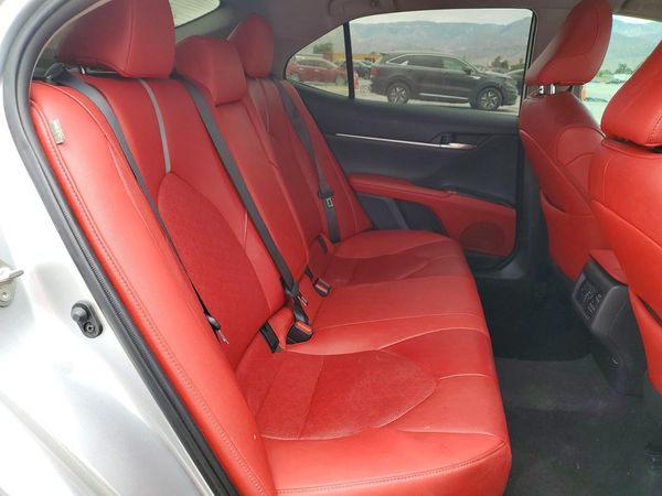 2019 TOYOTA CAMRY