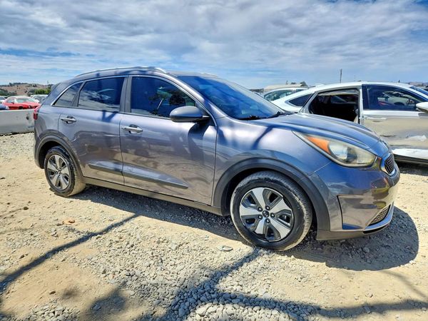 2018 KIA NIRO