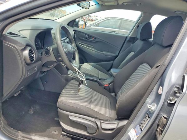 2020 HYUNDAI KONA SE
