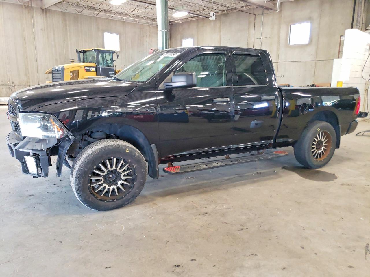 2015 RAM 1500 ST QUAD CAB 4X4