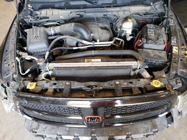 2015 RAM 1500 ST QUAD CAB 4X4