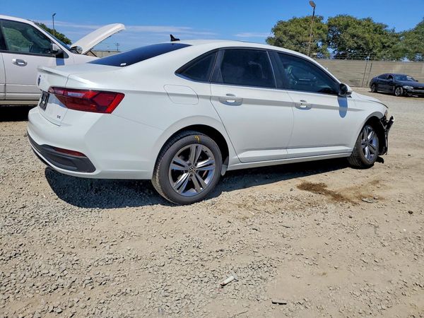 2023 VOLKSWAGEN JETTA SE w/ Sunroof