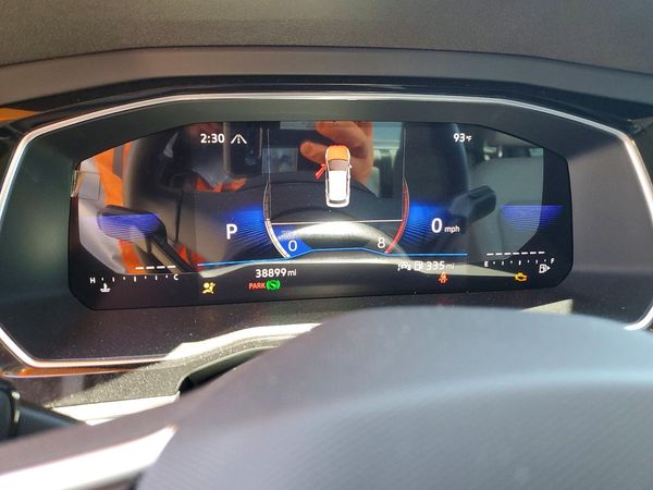 2023 VOLKSWAGEN JETTA SE w/ Sunroof