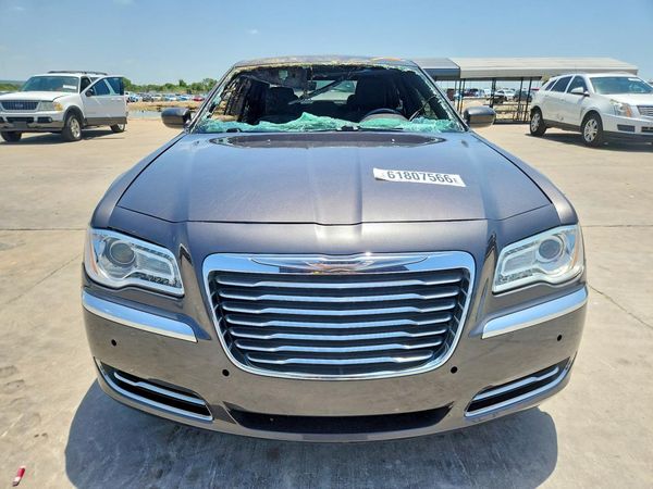 2014 CHRYSLER 300