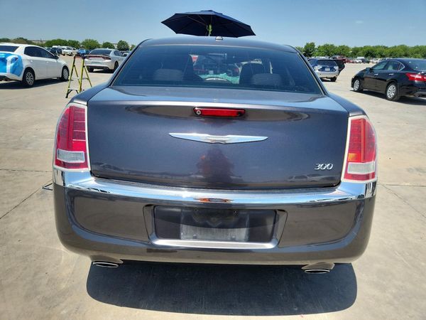 2014 CHRYSLER 300