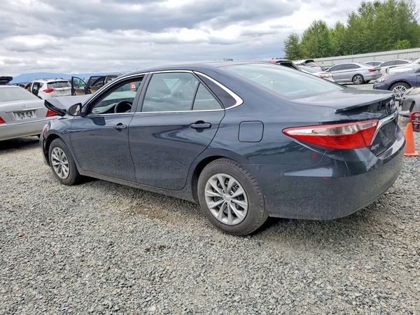 2017 TOYOTA CAMRY