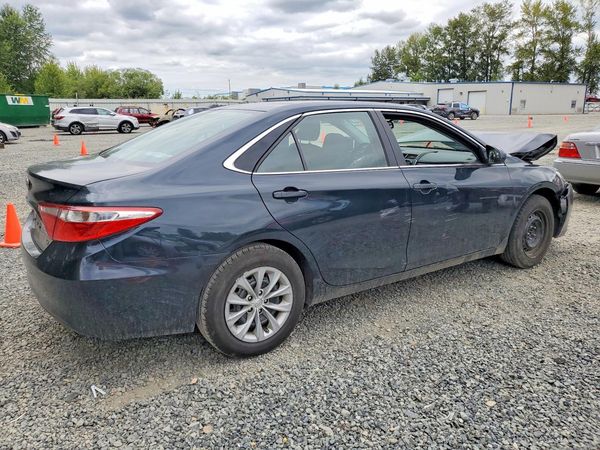 2017 TOYOTA CAMRY
