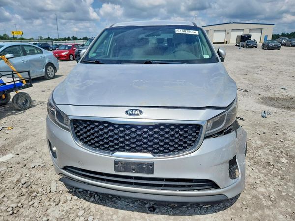 2016 KIA SEDONA LX - Middle-low