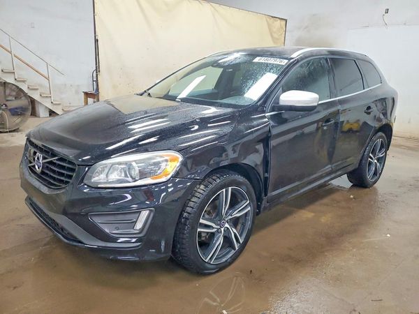2017 VOLVO XC60 Platinum - R-Design
