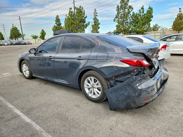 2025 TOYOTA CAMRY