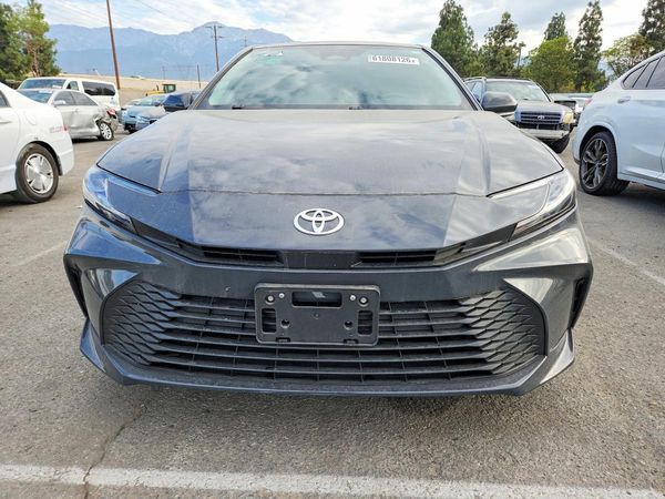 2025 TOYOTA CAMRY