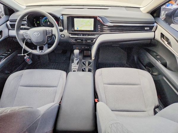 2025 TOYOTA CAMRY