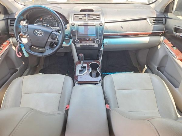 2014 TOYOTA CAMRY