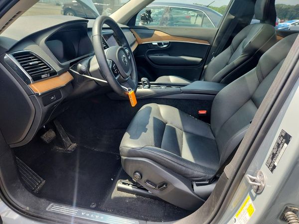 2024 VOLVO XC90 Plus Bright