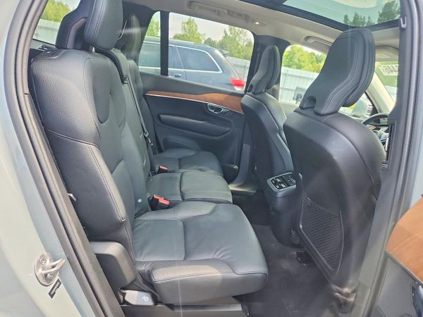 2024 VOLVO XC90 Plus Bright
