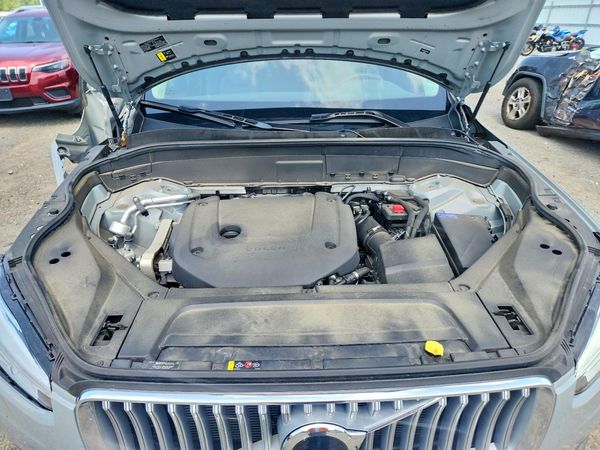 2024 VOLVO XC90 Plus Bright