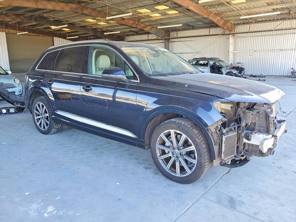 2017 AUDI Q7 quattro Premium Plus