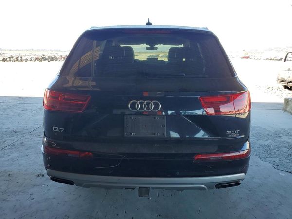 2017 AUDI Q7 quattro Premium Plus