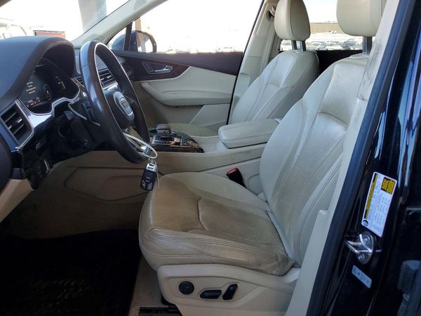2017 AUDI Q7 quattro Premium Plus