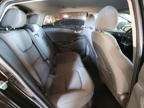 2020 HYUNDAI IONIQ SE