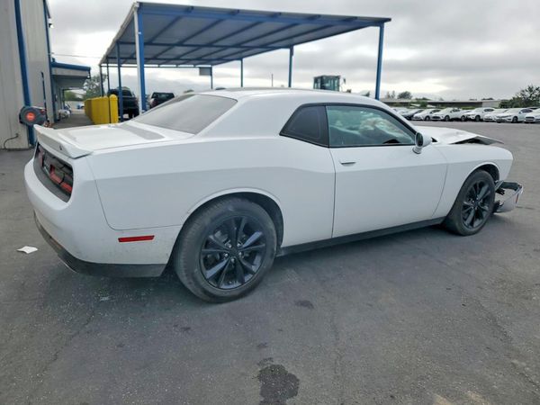 2021 DODGE CHALLENGER SXT