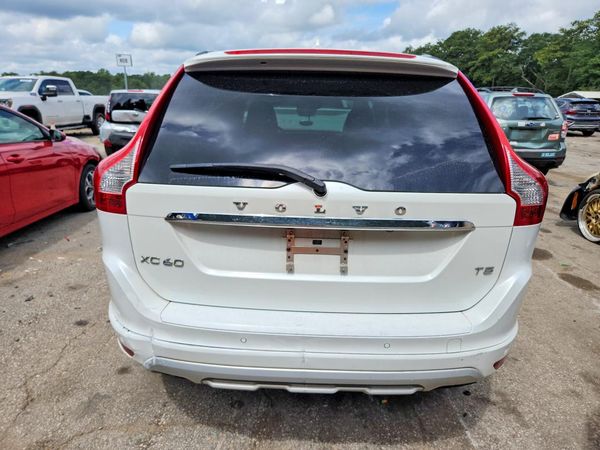 2017 VOLVO XC60 Dynamic