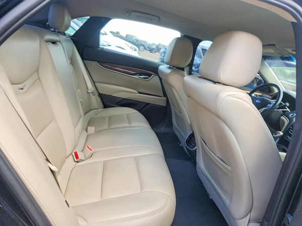 2018 CADILLAC XTS Luxury