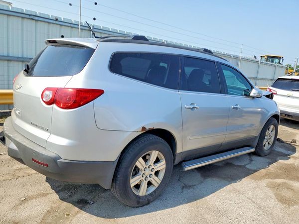 2012 CHEVROLET TRAVERSE 2LT