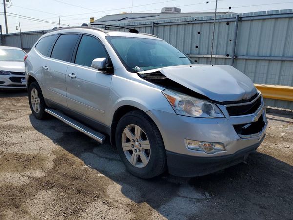 2012 CHEVROLET TRAVERSE 2LT