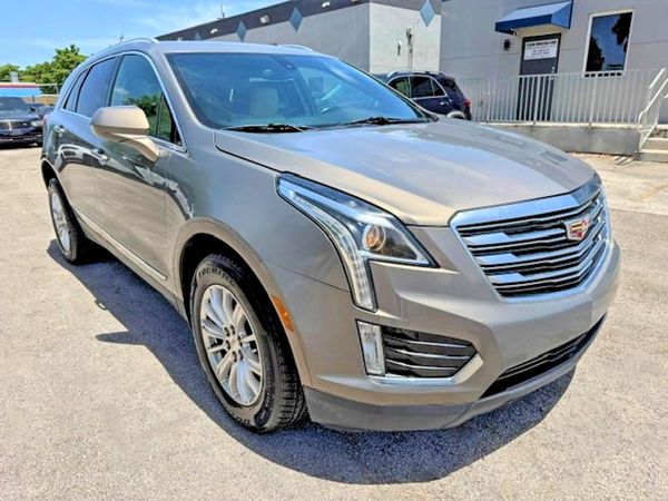 2017 CADILLAC XT5 Base