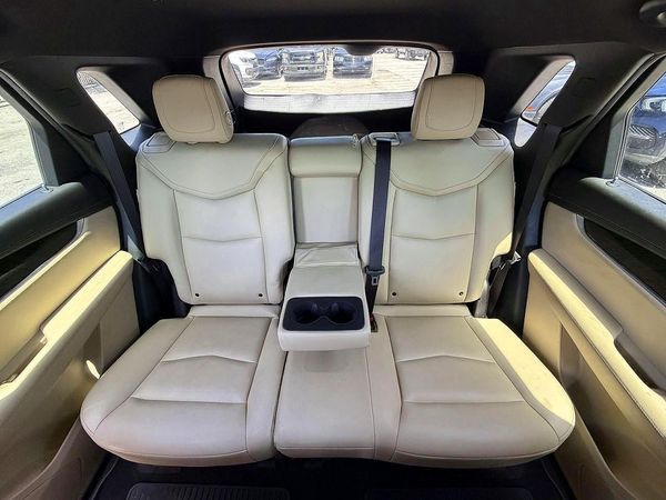 2017 CADILLAC XT5 Base