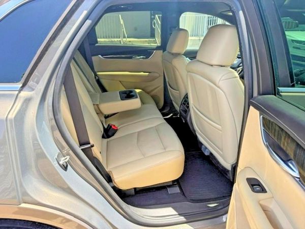 2017 CADILLAC XT5 Base