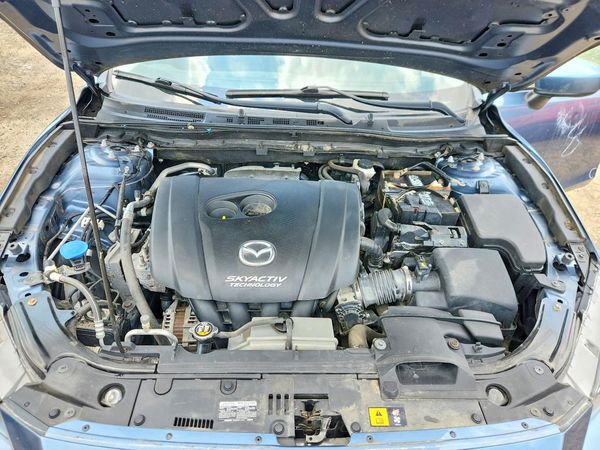 2016 MAZDA 3 SV/Base